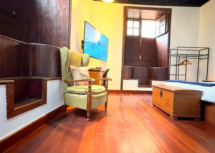 Дом отдыха Cozy In Of 100 M² With View Гарачико