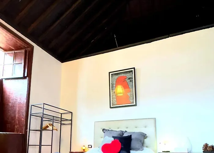 Дом отдыха Cozy In Of 100 M² With View