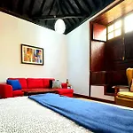 Nyaraló Cozy In Of 100 M² With View